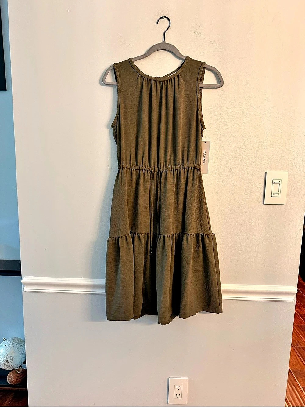 NWT Calvin Klein Sleeveless Tiered Mini Dress in Green Size